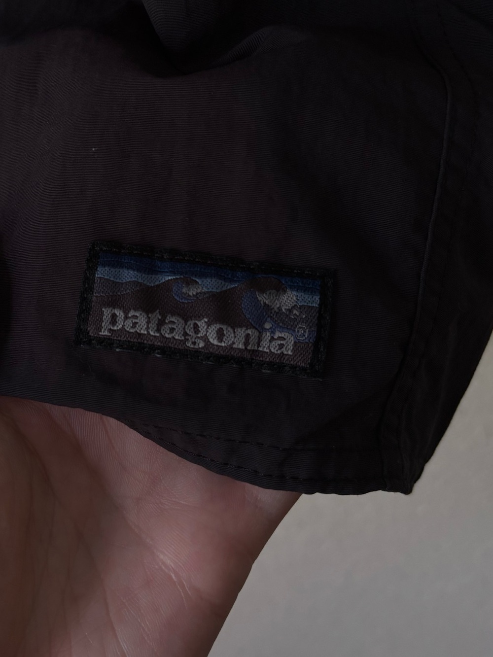 Patagonia | Men's Wavefarer Boardshorts Size 35 Ink Black 19" Length - Picture 5 of 12